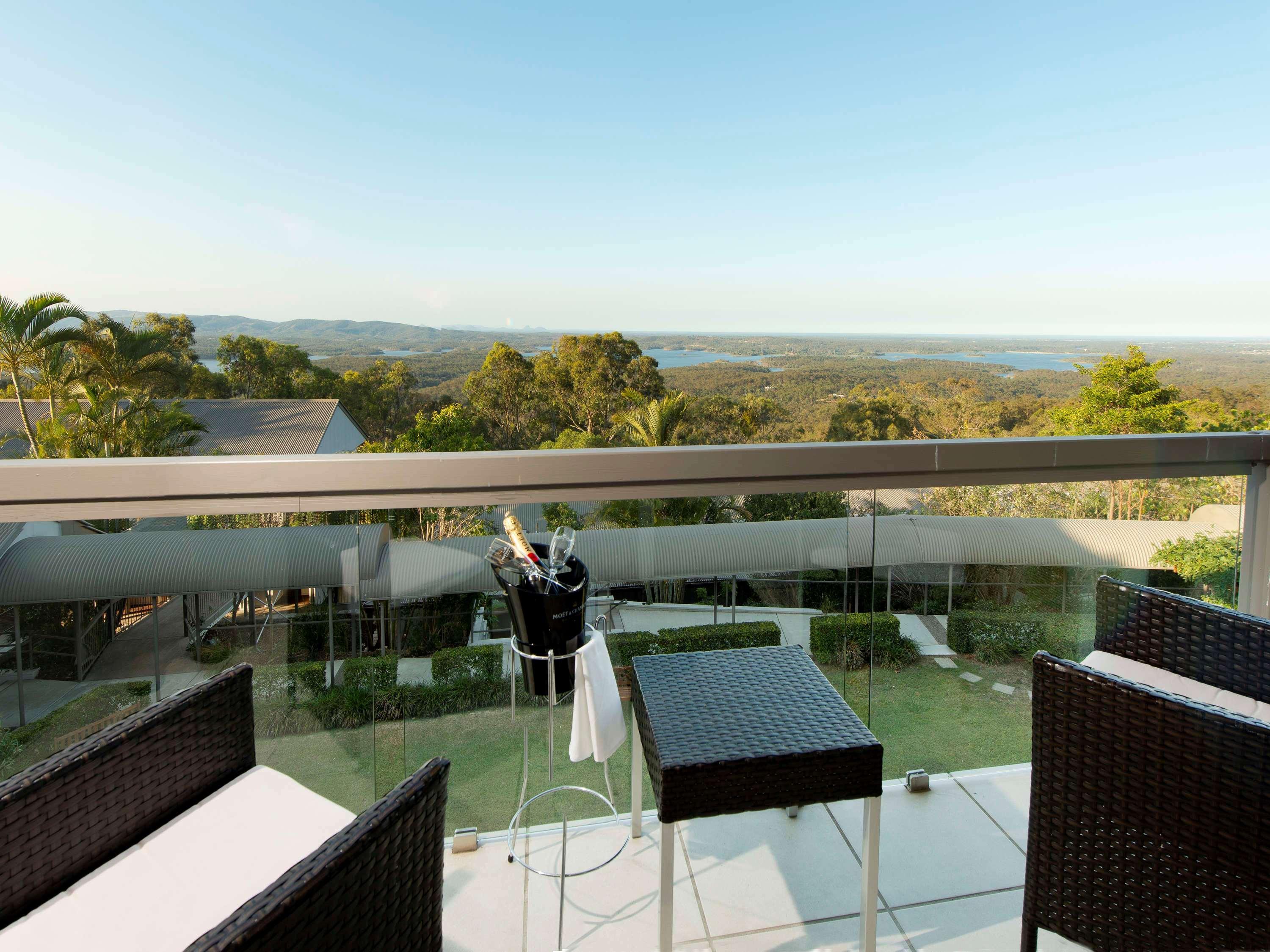 Mercure Clear Mountain Lodge Mount Samson Bagian luar foto