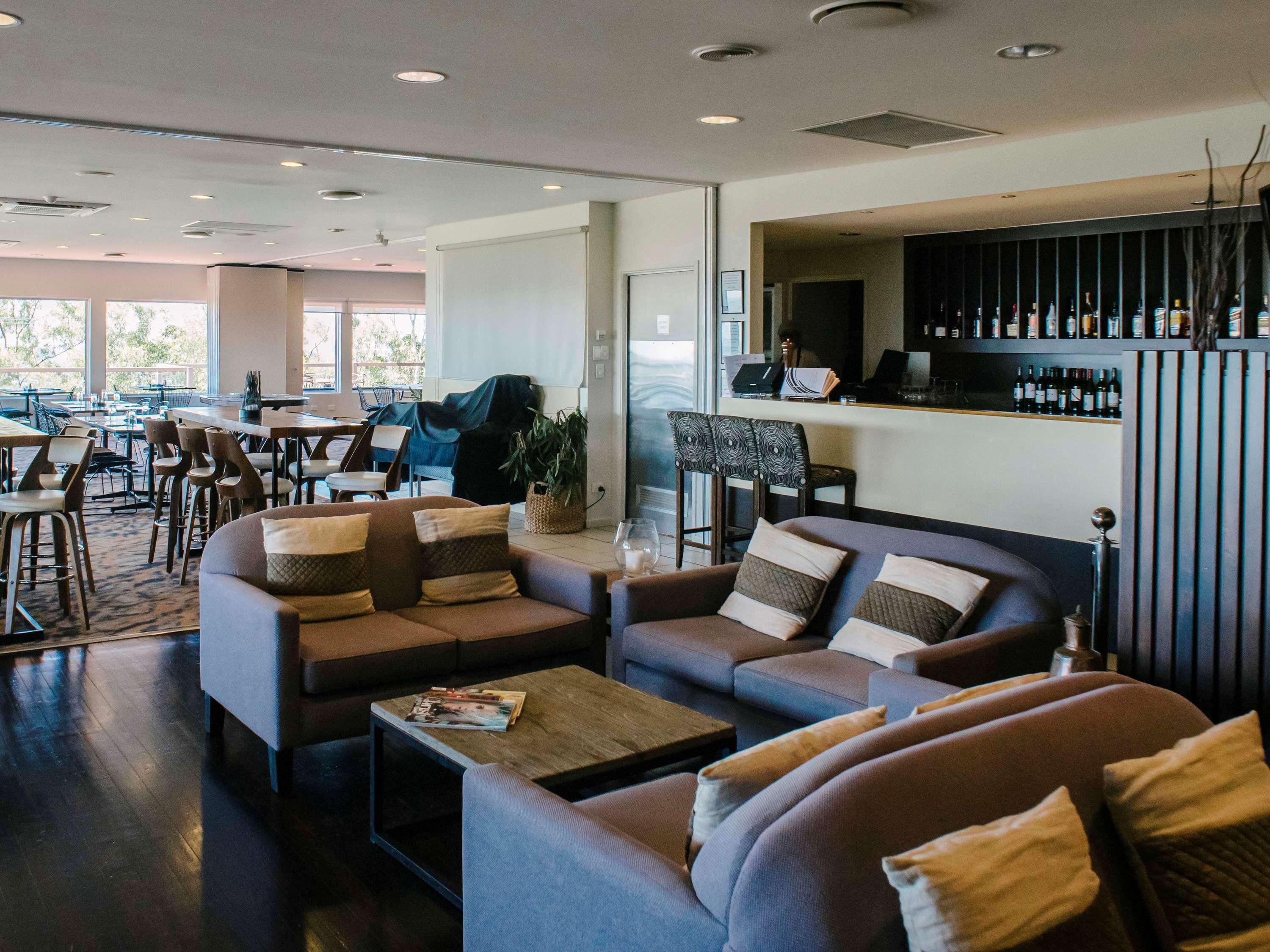 Mercure Clear Mountain Lodge Mount Samson Bagian luar foto