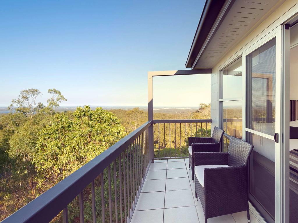 Mercure Clear Mountain Lodge Mount Samson Bagian luar foto